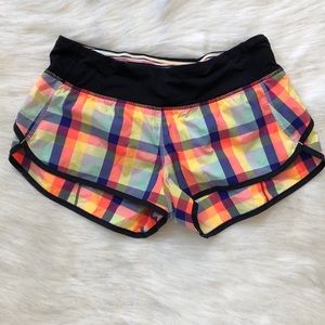 Lululemon seawheeze speed short sz 6